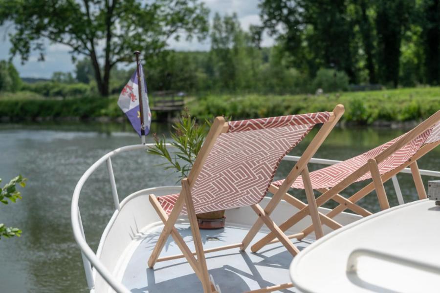 Sealov Hebergements Insolites- Linge, Menage Et Velos Inclus Eaucourt-sur-Somme Exterior photo